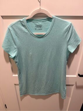 Patagonia Women M Mint Green Short Sleeve Performance Tee Lightweight Activewea